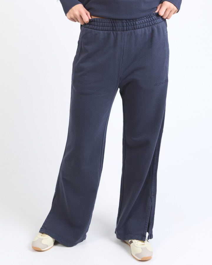 Foxwood Classic Trackpant Navy