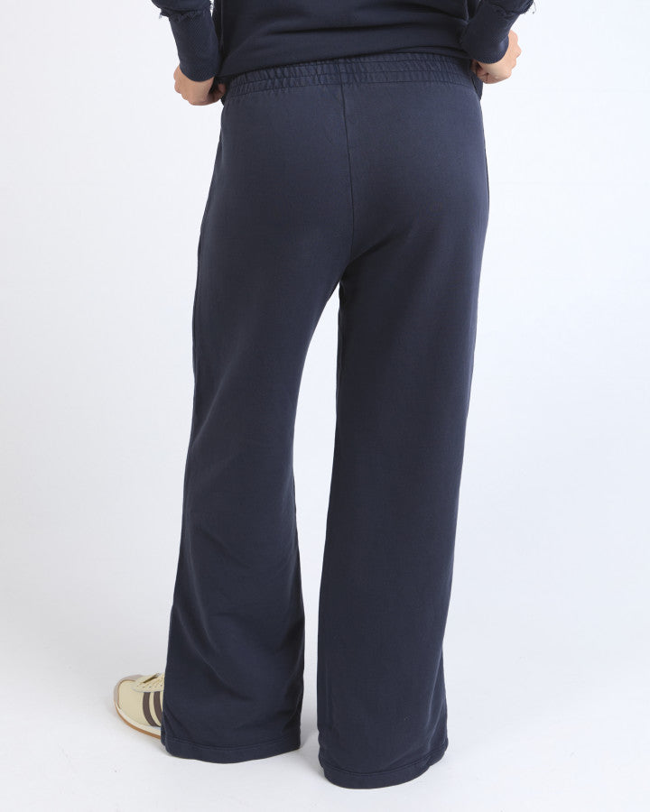 Foxwood Classic Trackpant Navy