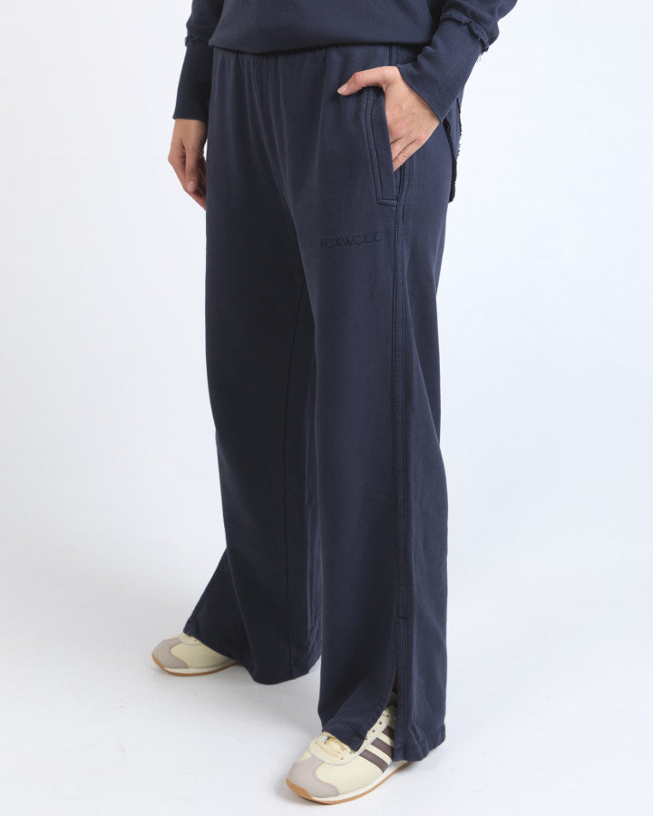 Foxwood Classic Trackpant Navy