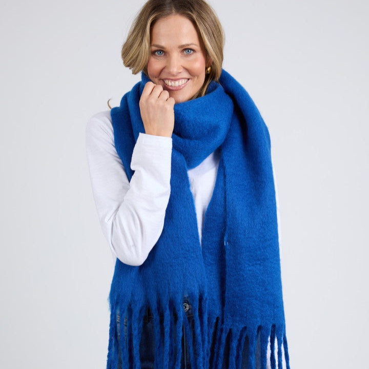 DEEP BLUE COMFY SCARF