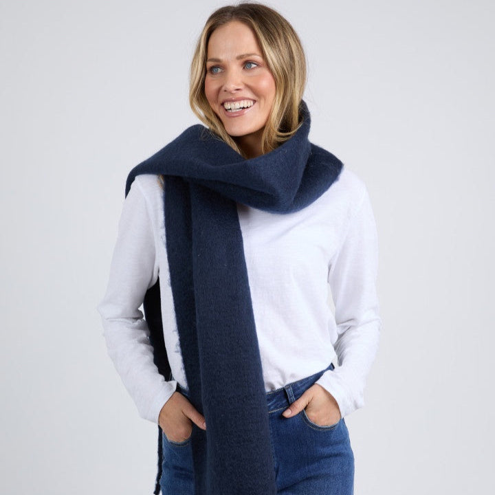 NAVY COMFY SCARF