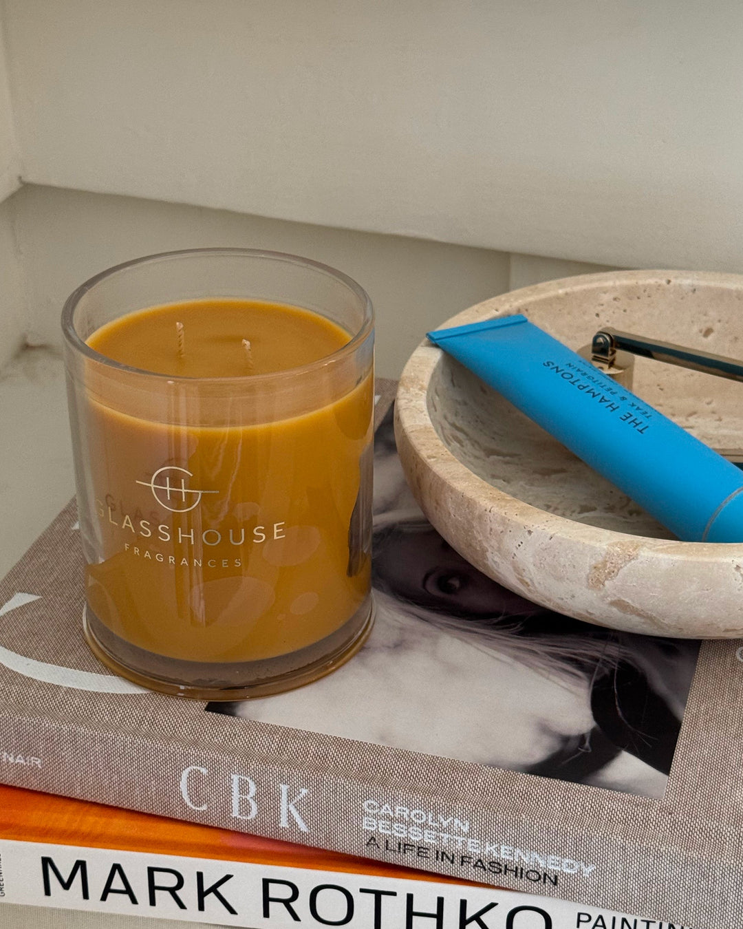 Glasshouse A Tahaa Affair 380g soy candle (vanilla caramel) - image 3