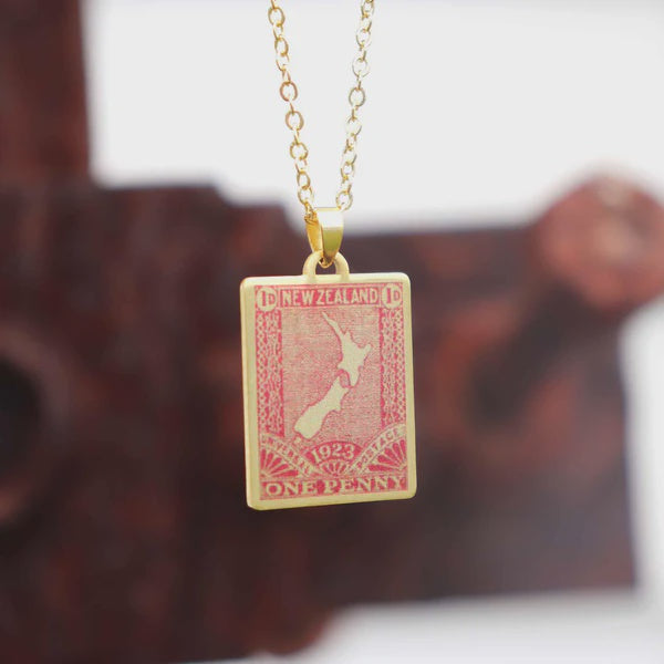 AOTEAROA MAP STAMP NECKLACE