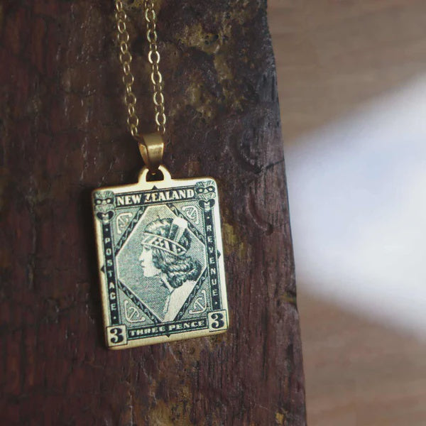 WAHINE STAMP NECKLACE