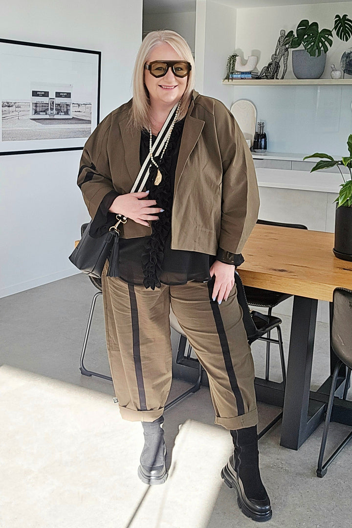 Deeanne Hobbs Bay Leaf Direction Pants