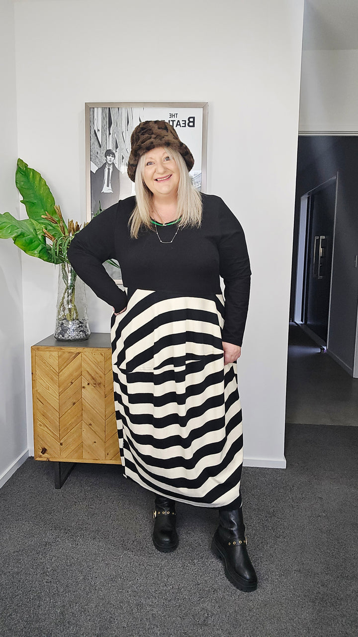Deeanne Hobbs Monostripe Chelsie Dress