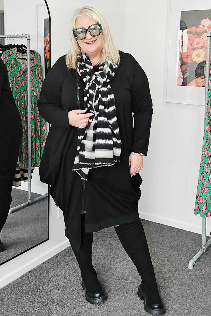 Jellicoe Noir Black Urban Fold Dress