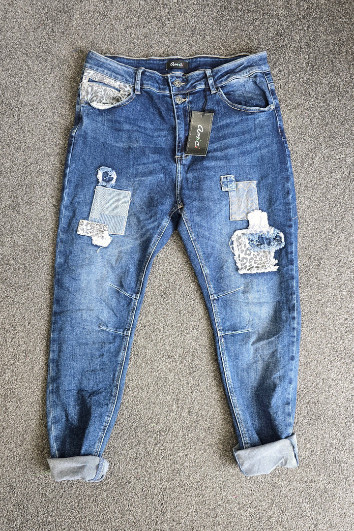 ANIMAL PATCH JEANS