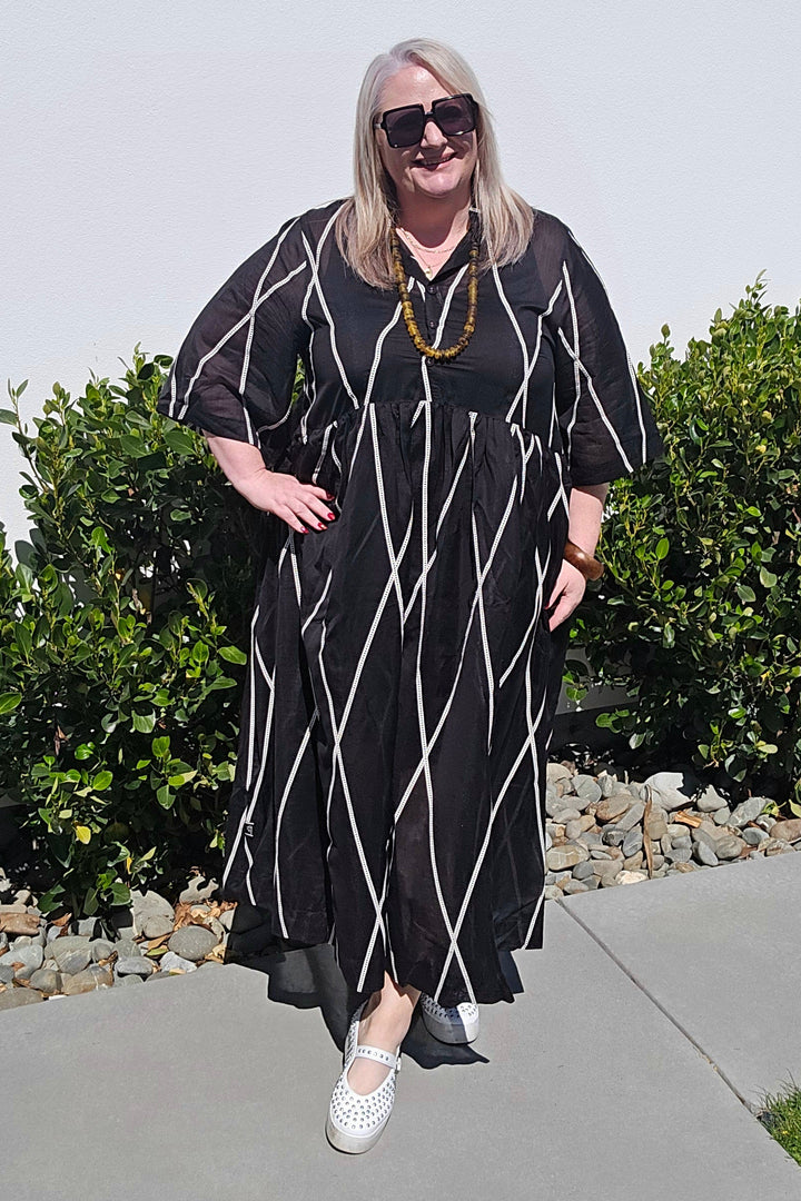 Deeanne Hobbs Trace Black Brylee Dress