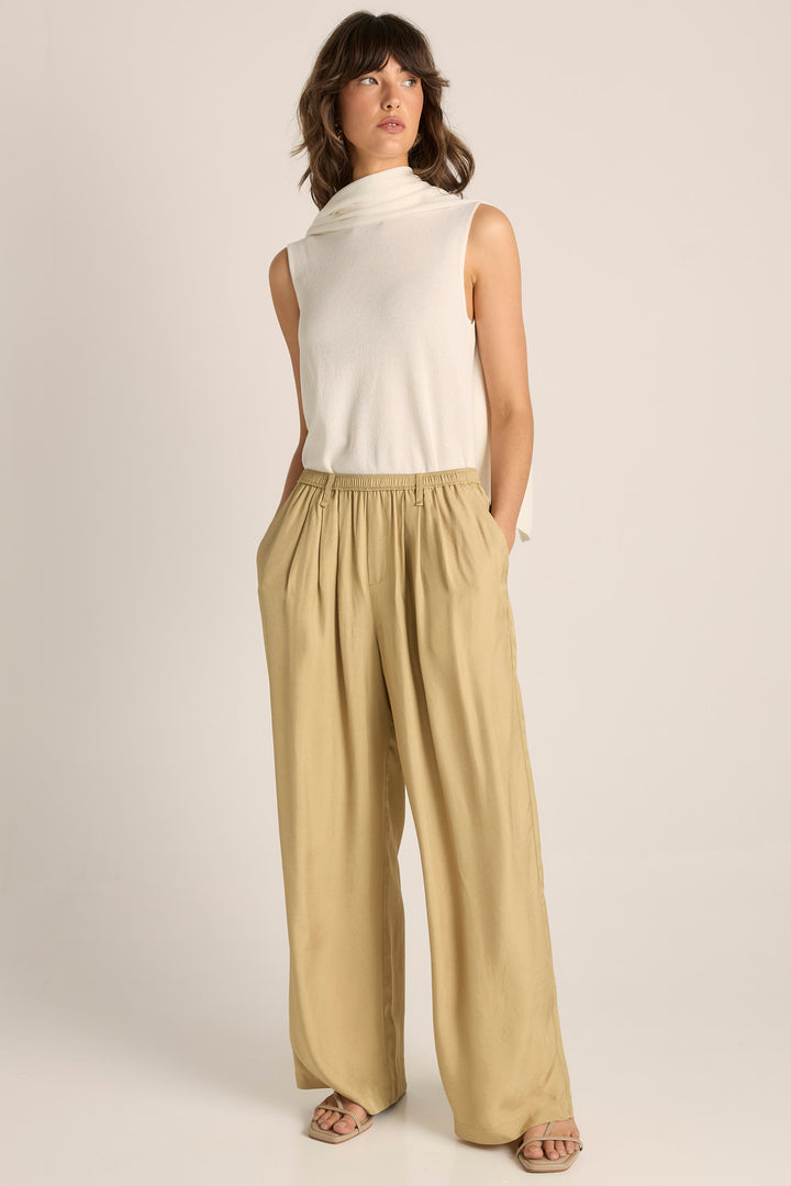 Fate & Becker Gold Gianna Pant