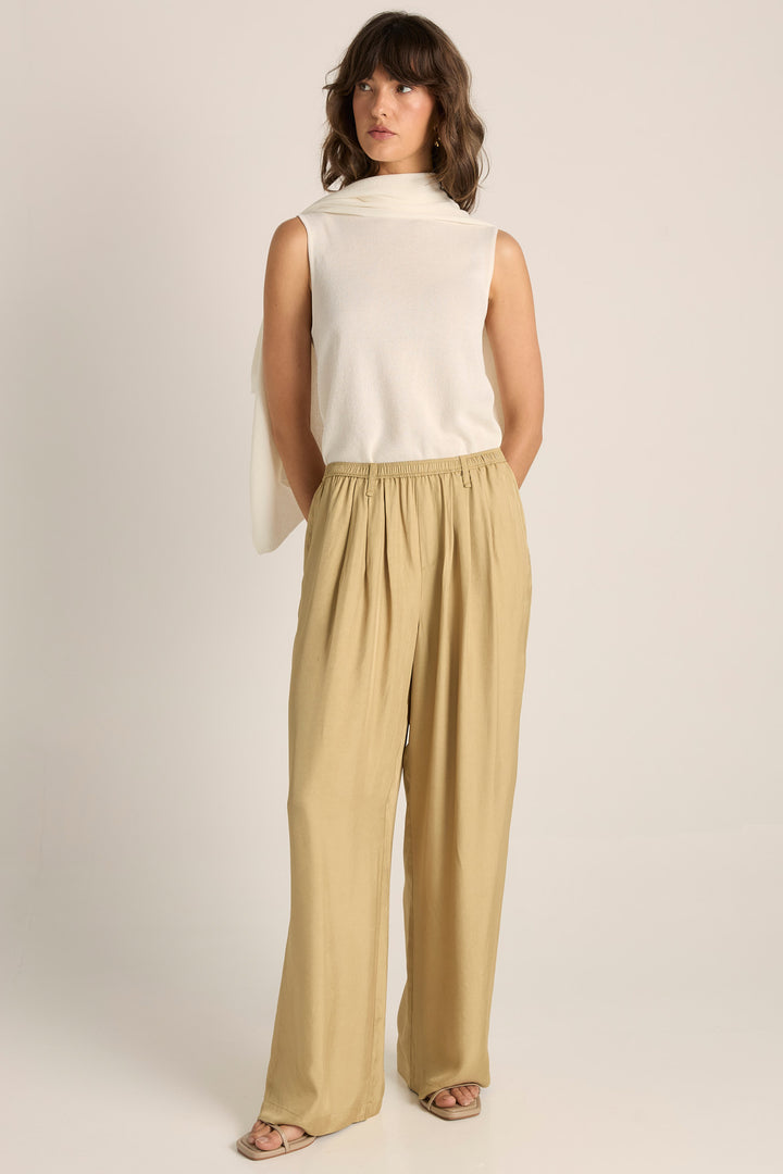 Fate & Becker Gold Gianna Pant