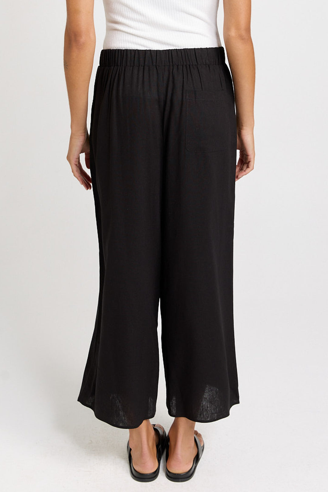 Betty Basics Black Bella Crop Pants
