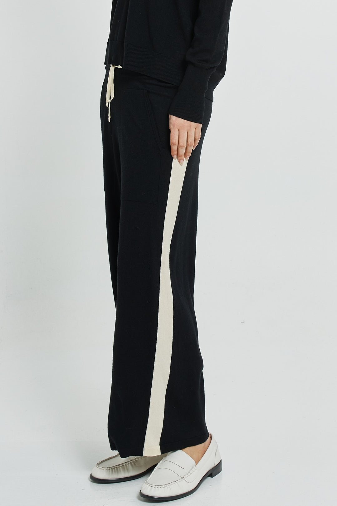 Betty Basics Black Makenna Knit Pant