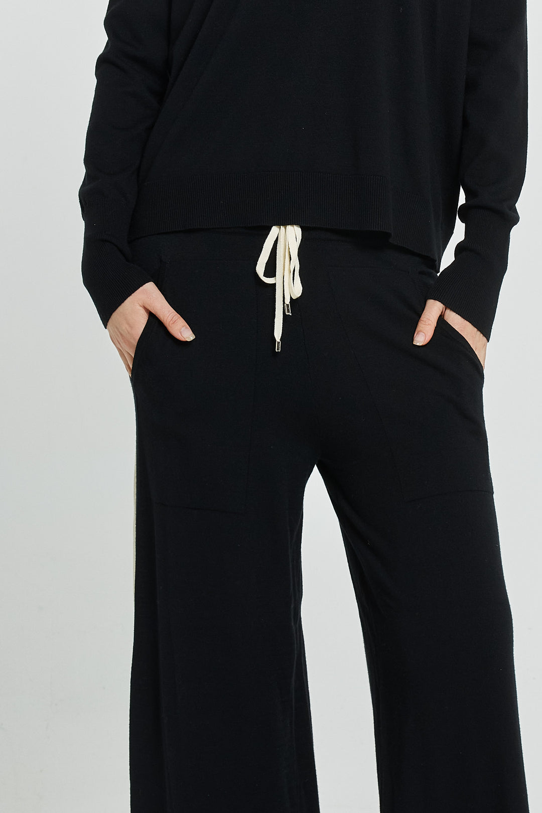 Betty Basics Black Makenna Knit Pant