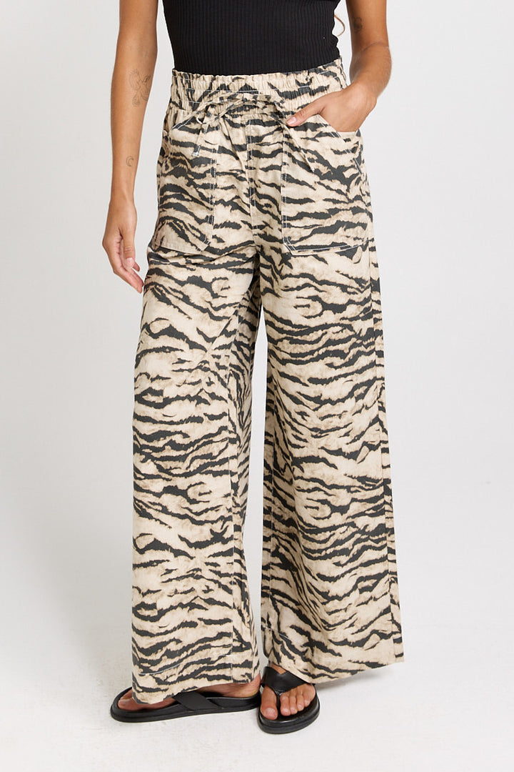 Betty Basics Animal Print Saffra Relaxed Jeans