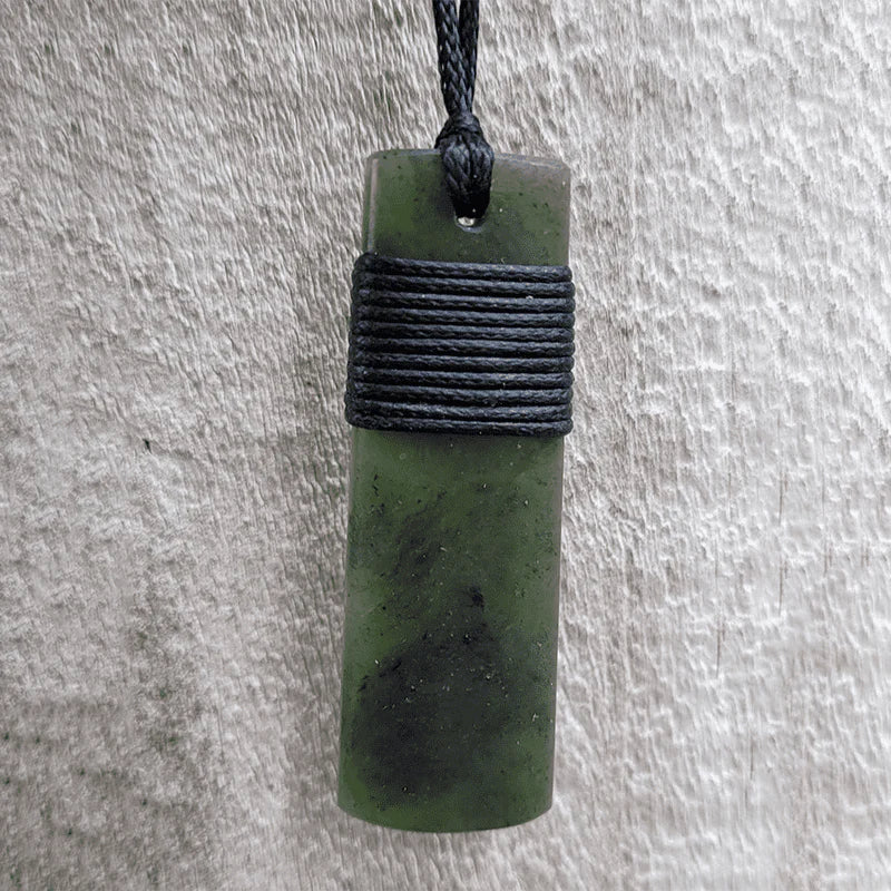 LONG WRAPPED GREENSTONE TOKI