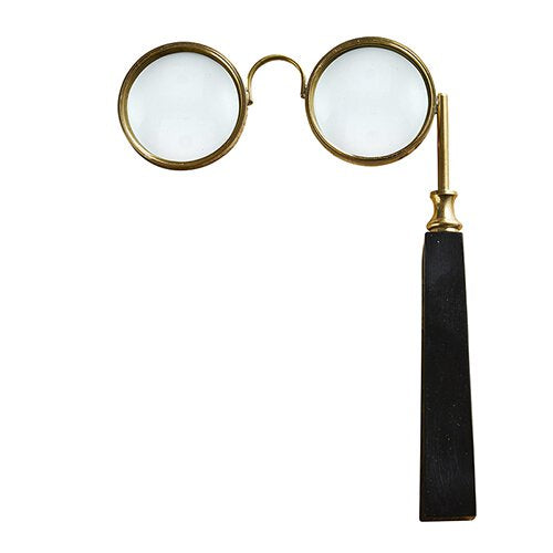 MAGNIFYING GLASSES