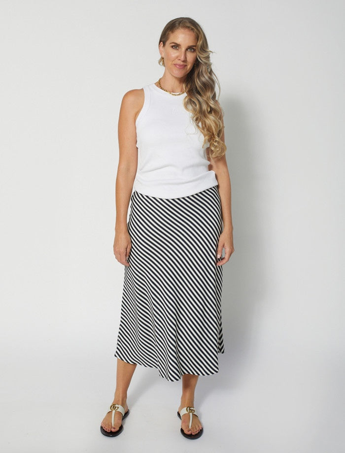 50% OFF | AMORE SKIRT